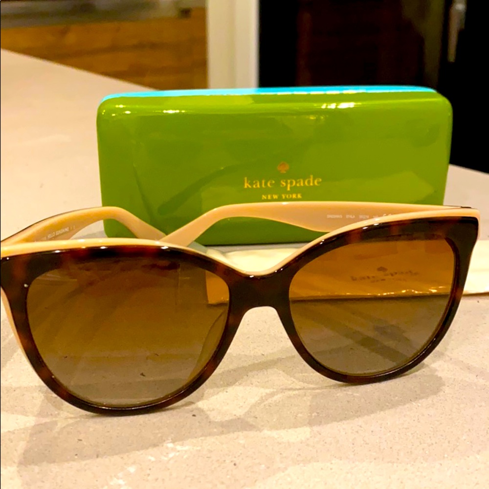 Kate Spade polarized sunglasses. Like new